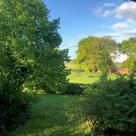 Ferienhaus Reetdachlandhaus Wiemershörn *