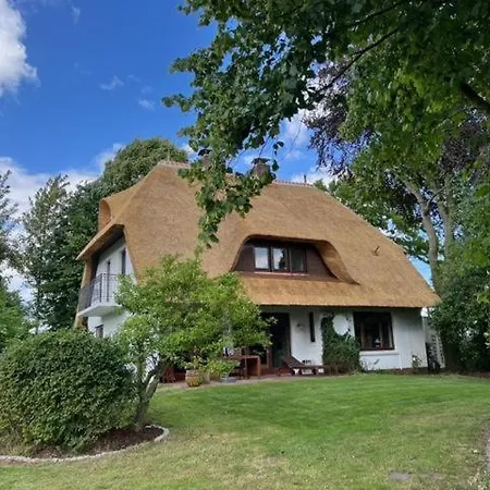 بيت للعطل Reetdachlandhaus Wiemershoern