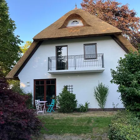 Reetdachlandhaus Wiemershoern *