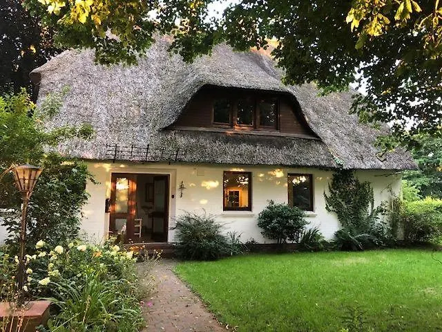 Nyaraló Reetdachlandhaus Wiemershoern *