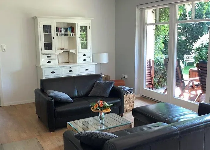 Nyaraló Reetdachlandhaus Wiemershoern *